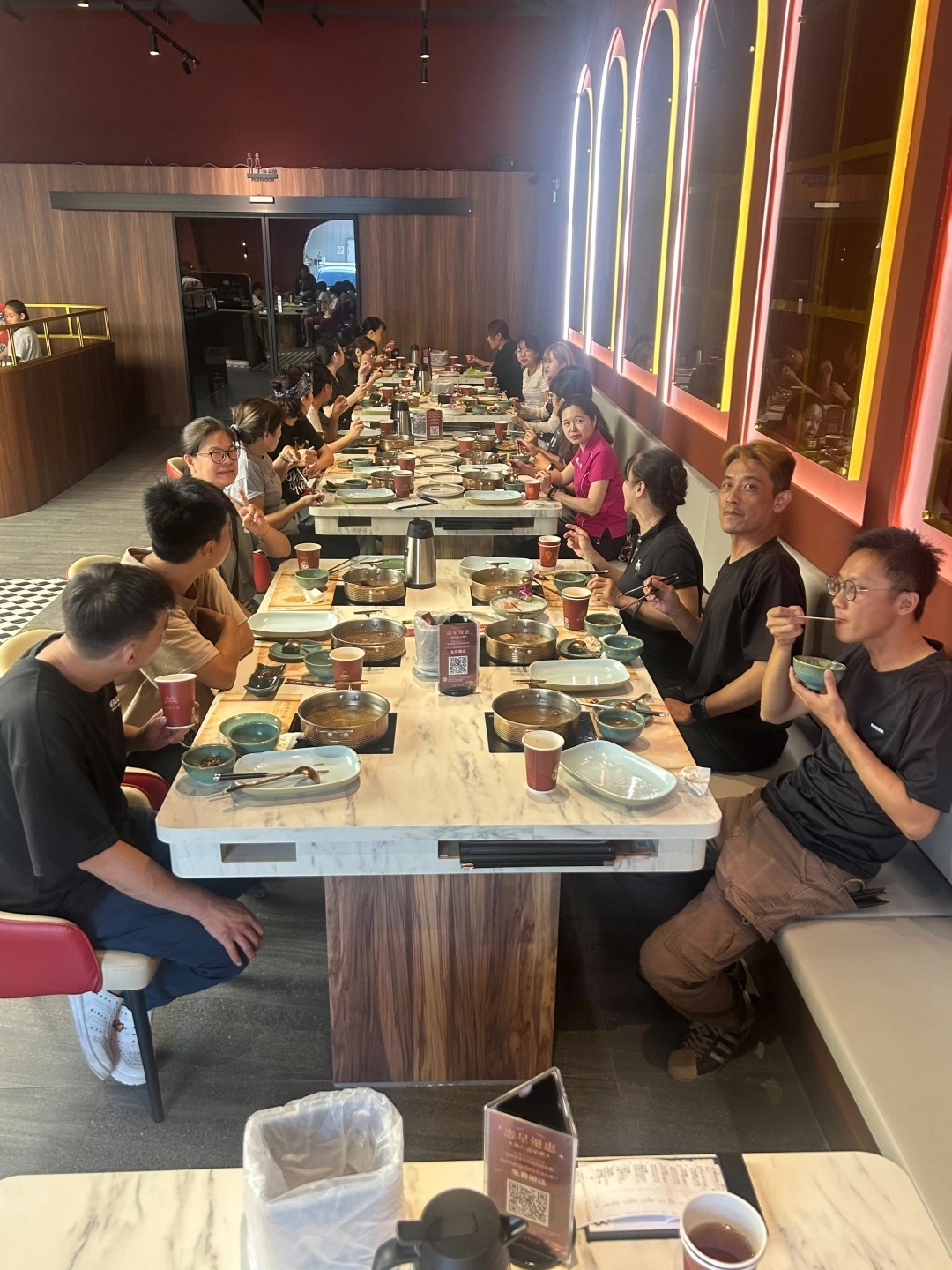 【員工聚餐】暖心火鍋聚｜一起吃頓好料，為團隊補充滿滿能量！